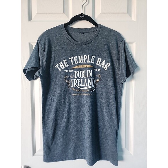 Short Sleeve T-Shirt Temple Bar Dublin Ireland Adult Size Sm - Picture 1 of 2